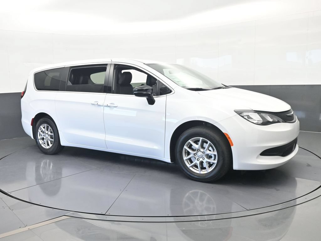 New 2026 Chrysler Voyager LX FWD image 8