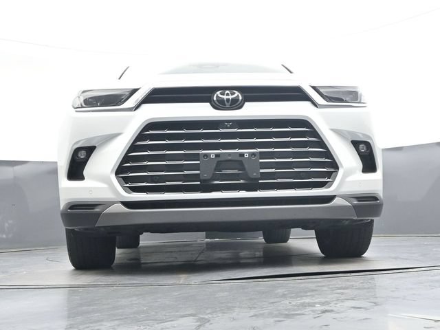 Used 2024 Toyota Grand Highlander AWD image 39