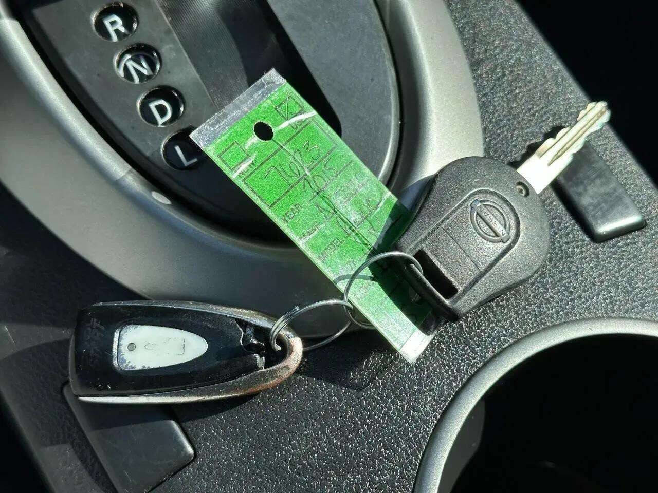 Used 2015 Nissan Rogue S w/ Convenience Package image 37