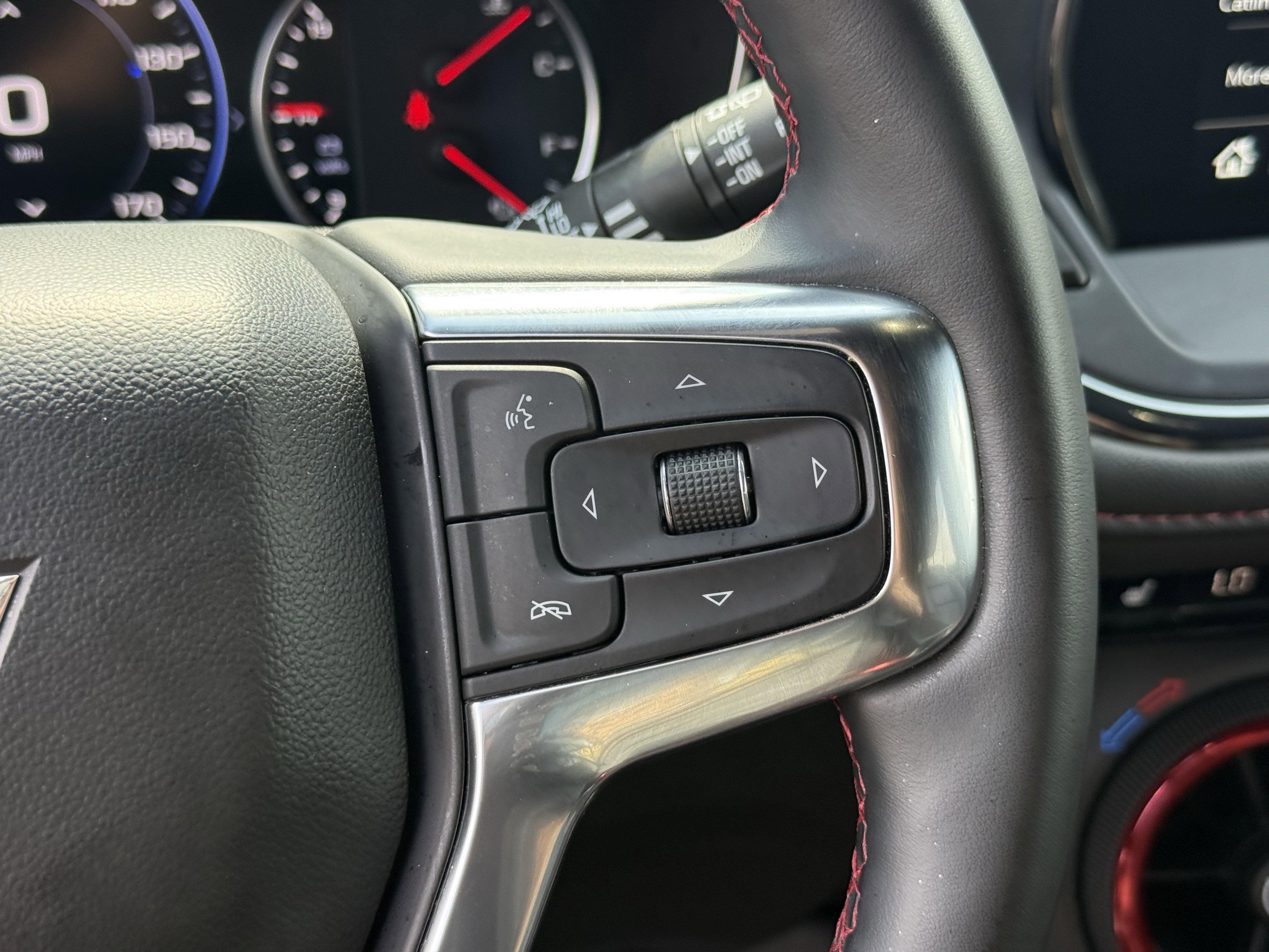 Used 2025 Chevrolet Blazer RS image 17