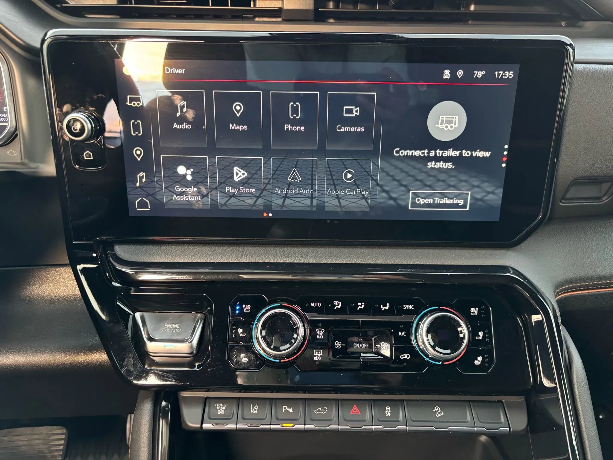 Used 2024 GMC Sierra 2500 AT4 w/ AT4 Premium Plus Package image 29