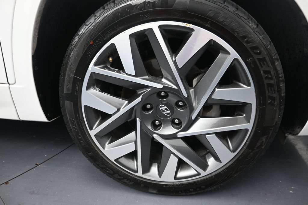 Used 2023 Hyundai Santa Fe Calligraphy FWD image 5
