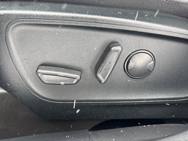 Used 2022 Ford Escape SE w/ Convenience Package image 24