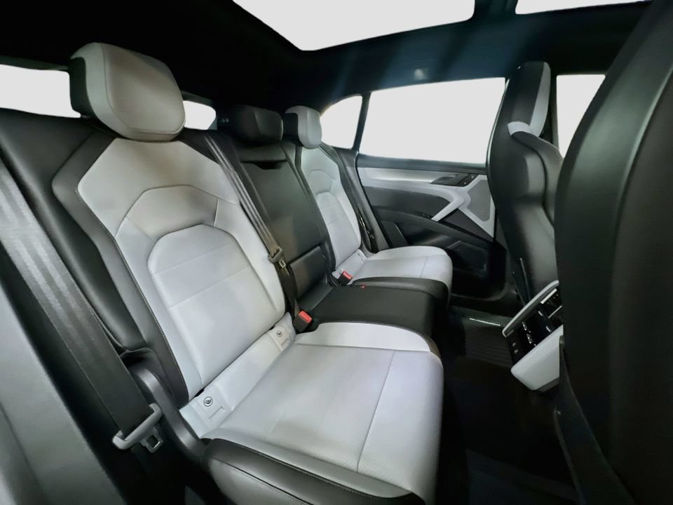 New 2026 Porsche Cayenne Electric AWD/4WD image 29