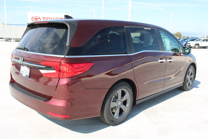 Used 2021 Honda Odyssey EX image 3
