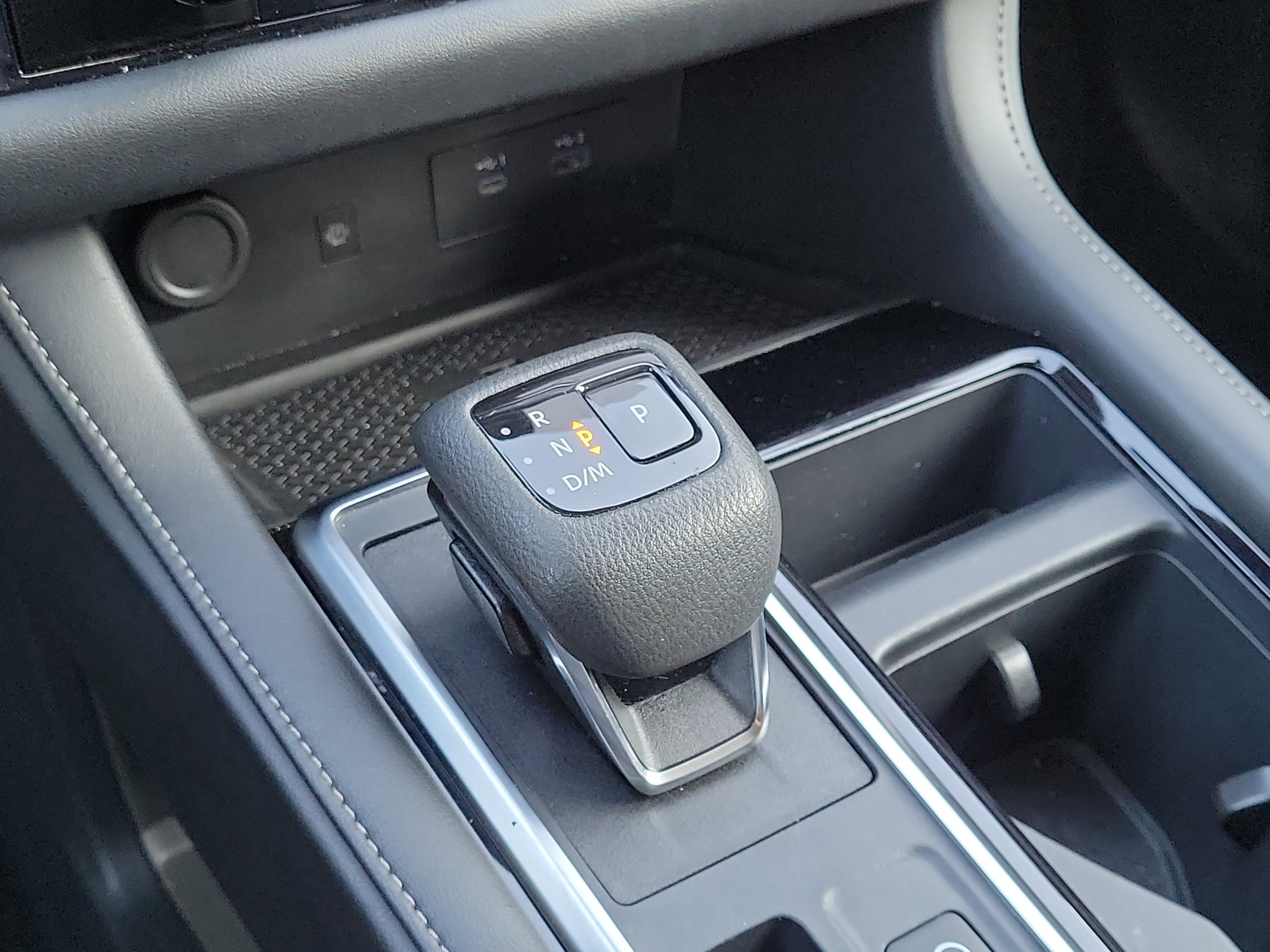 Used 2024 Nissan Pathfinder SL image 22