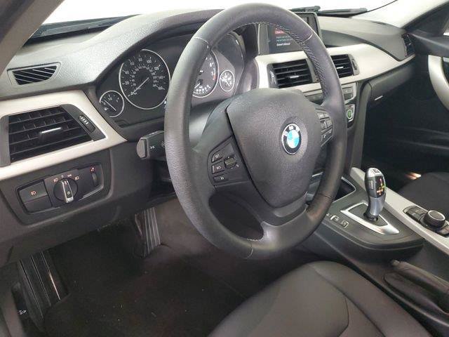 Used 2018 BMW 320i xDrive Sedan AWD/4WD image 23