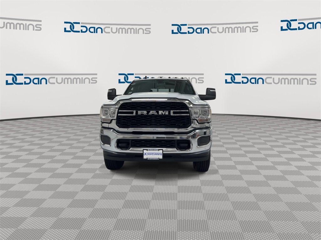 Used 2024 RAM 3500 Tradesman w/ Chrome Appearance Group image 3