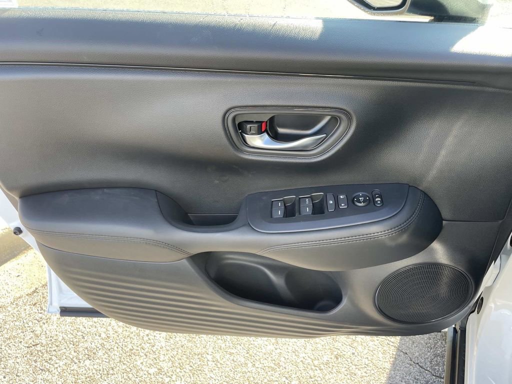 New 2026 Honda HR-V LX image 12