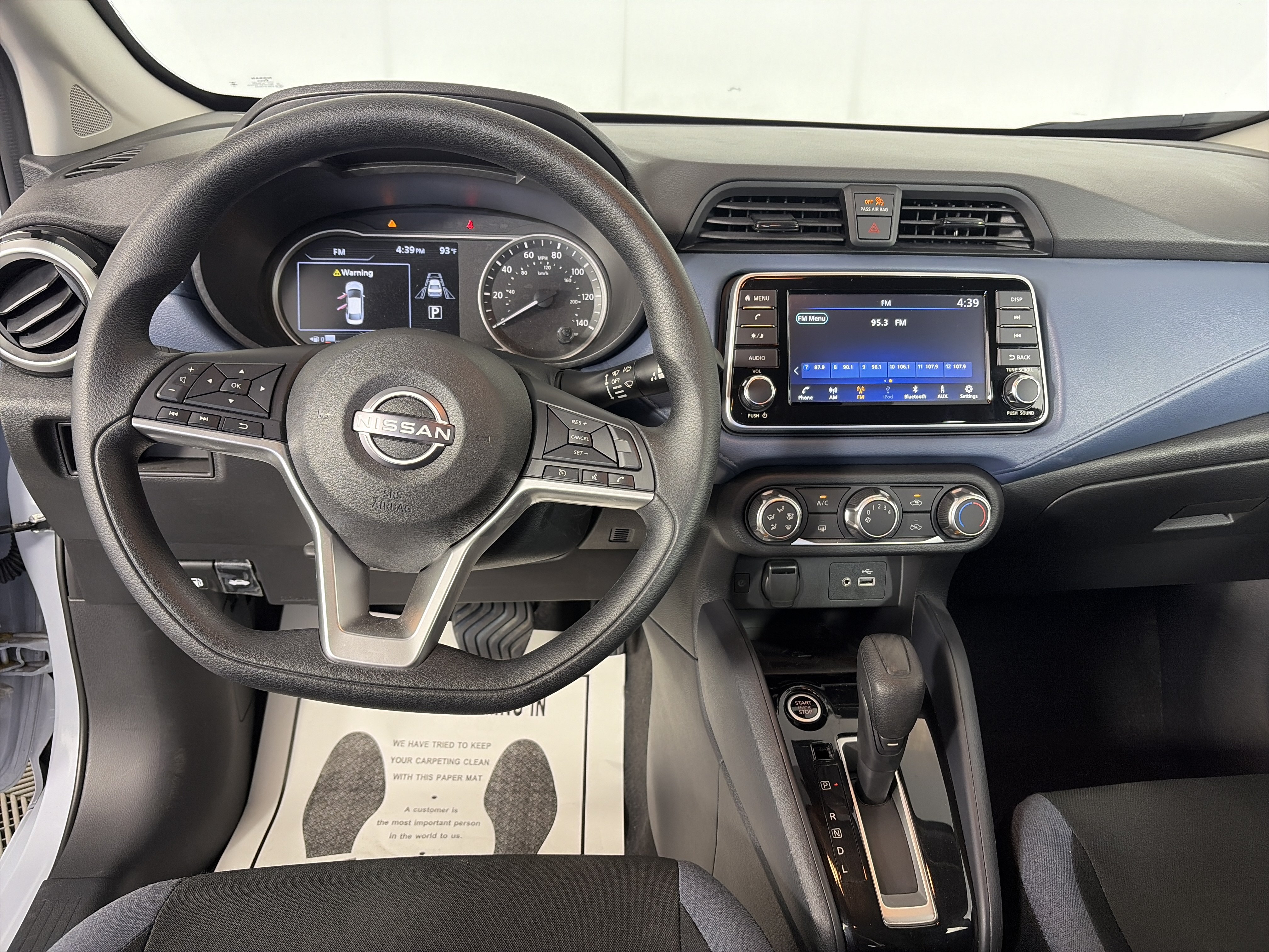 Used 2025 Nissan Versa SV w/ Trunk Package FWD image 3
