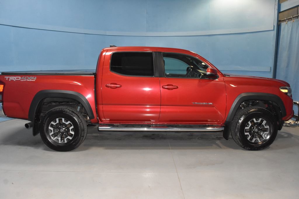 Used 2017 Toyota Tacoma TRD Off-Road w/ Tow Package (A/T) AWD/4WD image 19