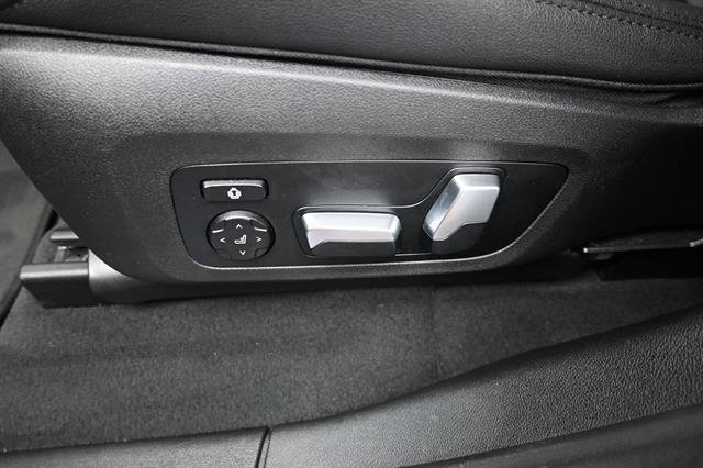 Used 2020 BMW X4 xDrive30i w/ Premium Package AWD/4WD image 8