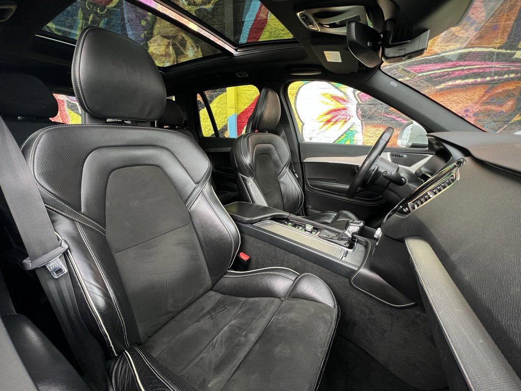 Used 2016 Volvo XC90 T6 R-Design w/ Protection Package Plus image 28