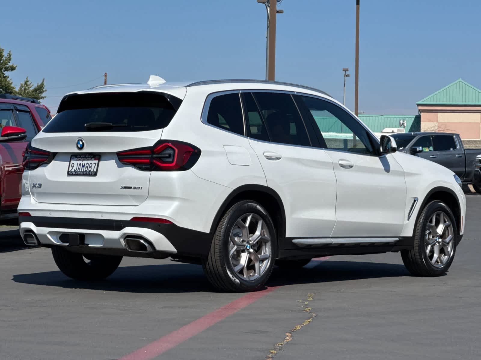 Used 2023 BMW X3 xDrive30i w/ Convenience Package w/ZPA AWD/4WD video 2