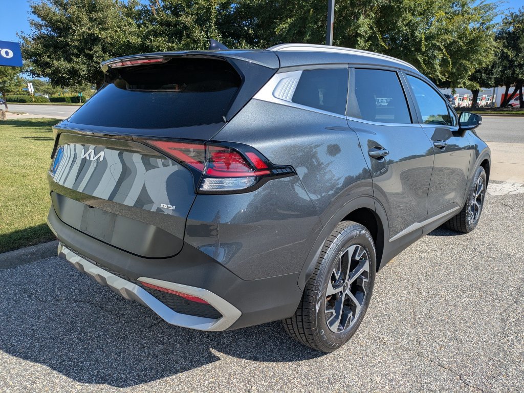 Used 2023 Kia Sportage EX AWD/4WD image 4