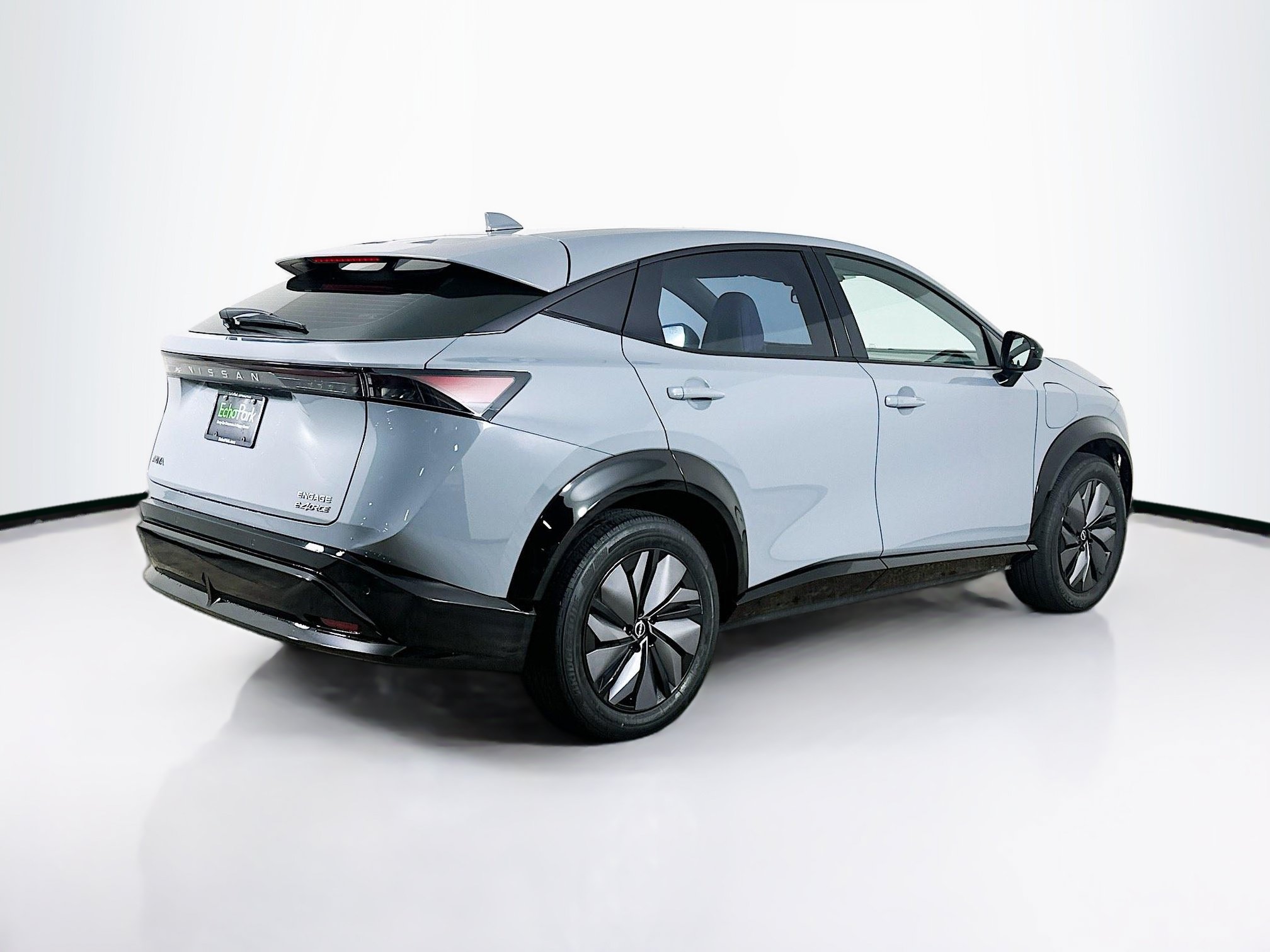 Used 2024 Nissan Ariya AWD image 9