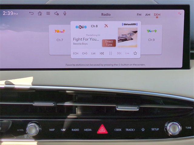 Used 2026 Genesis GV70 2.5T Select image 12