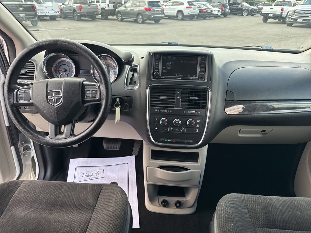 Used 2019 Dodge Grand Caravan SE w/ UConnect Hands-Free Group image 10
