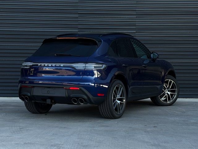Certified 2026 Porsche Macan AWD/4WD image 7