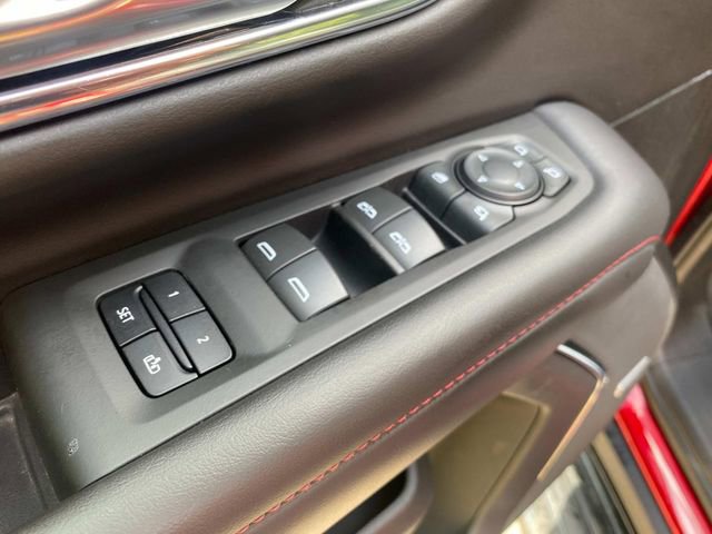 Used 2022 Chevrolet Suburban RST w/ Sport Performance Package AWD/4WD image 14