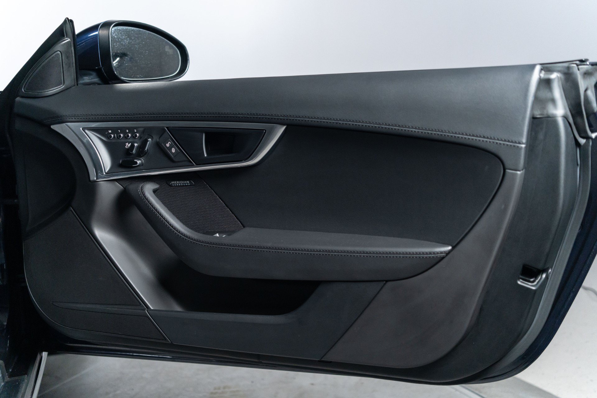Used 2018 Jaguar F-TYPE Coupe RWD image 48