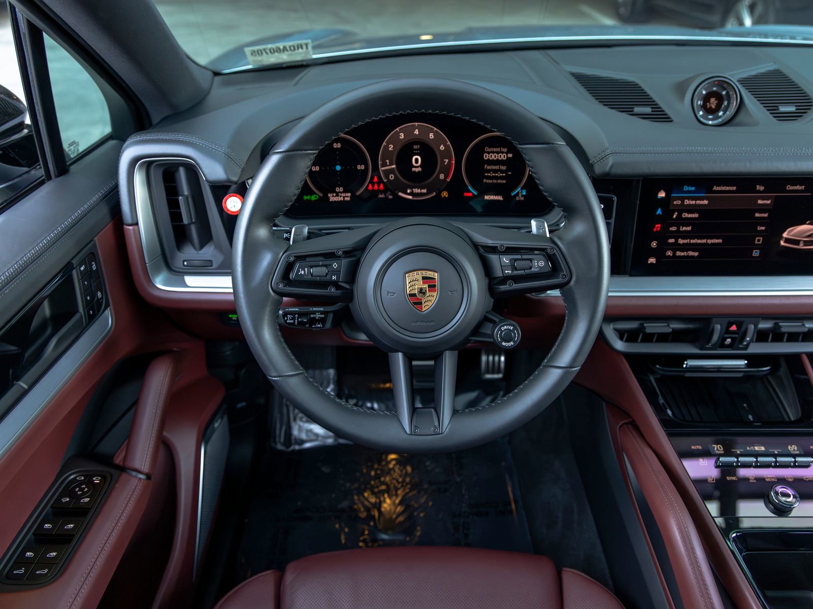 Used 2024 Porsche Cayenne S image 42