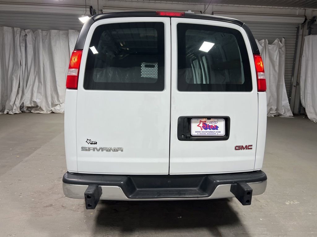 Used 2023 GMC Savana 2500 w/ Driver Convenience Package image 6
