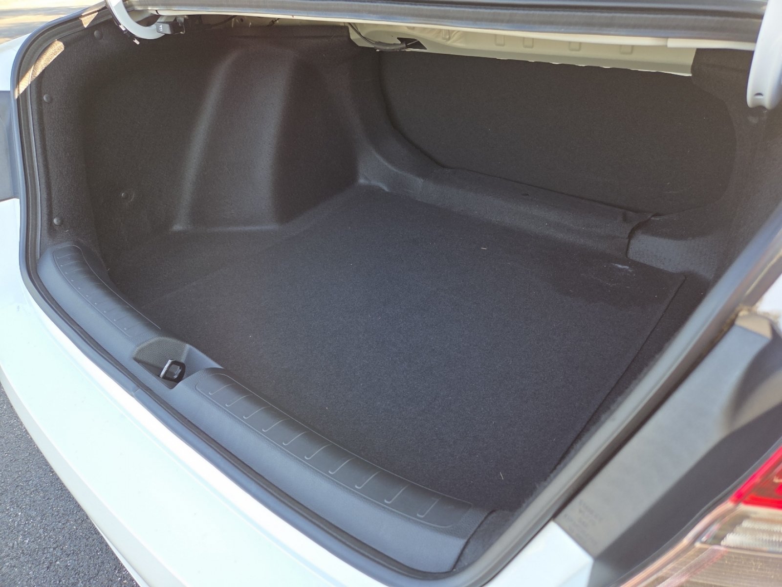Used 2024 Honda Civic Sport image 25