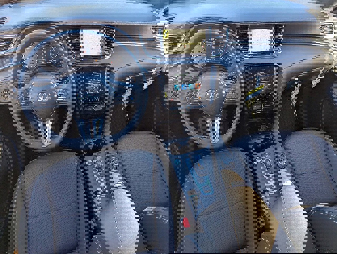 New 2025 INFINITI QX50 Sport image 16