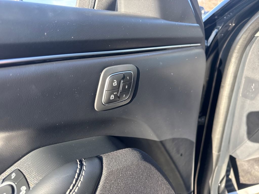 Used 2025 Ford Mustang Mach-E Select w/ Comfort Package Lite image 27