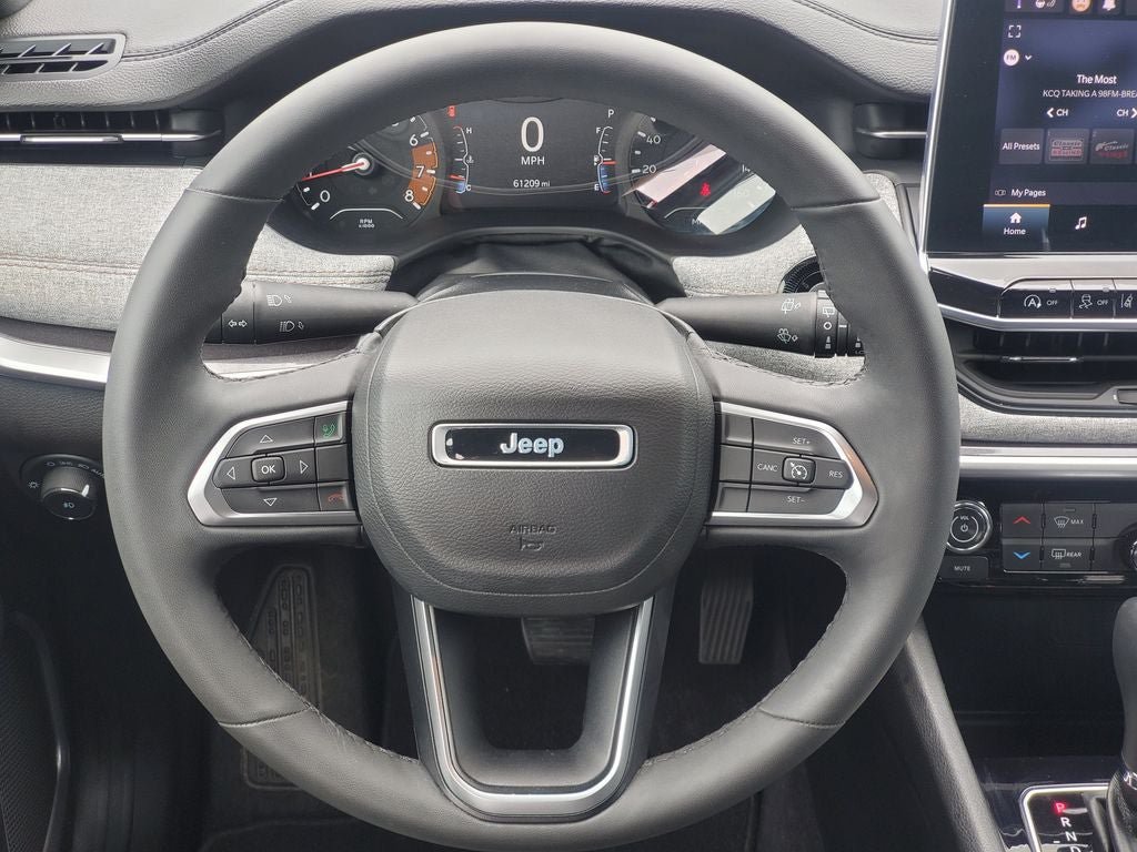 Used 2023 Jeep Compass Latitude AWD/4WD image 23
