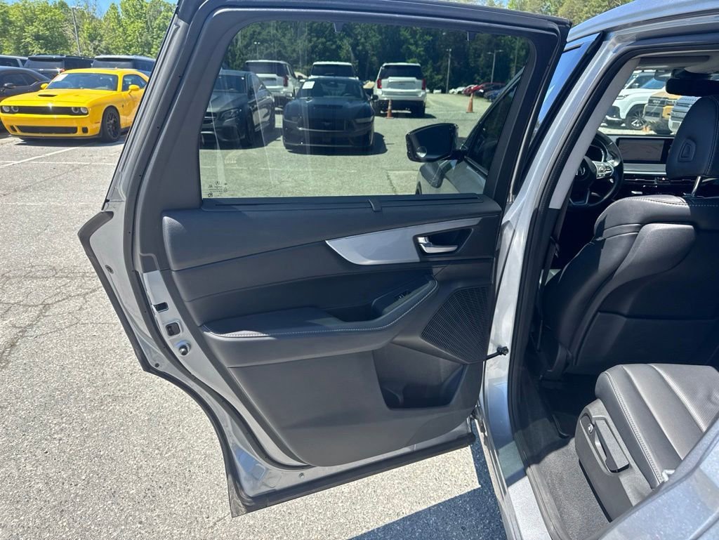 Used 2023 Acura MDX SH-AWD w/ Technology Package image 24