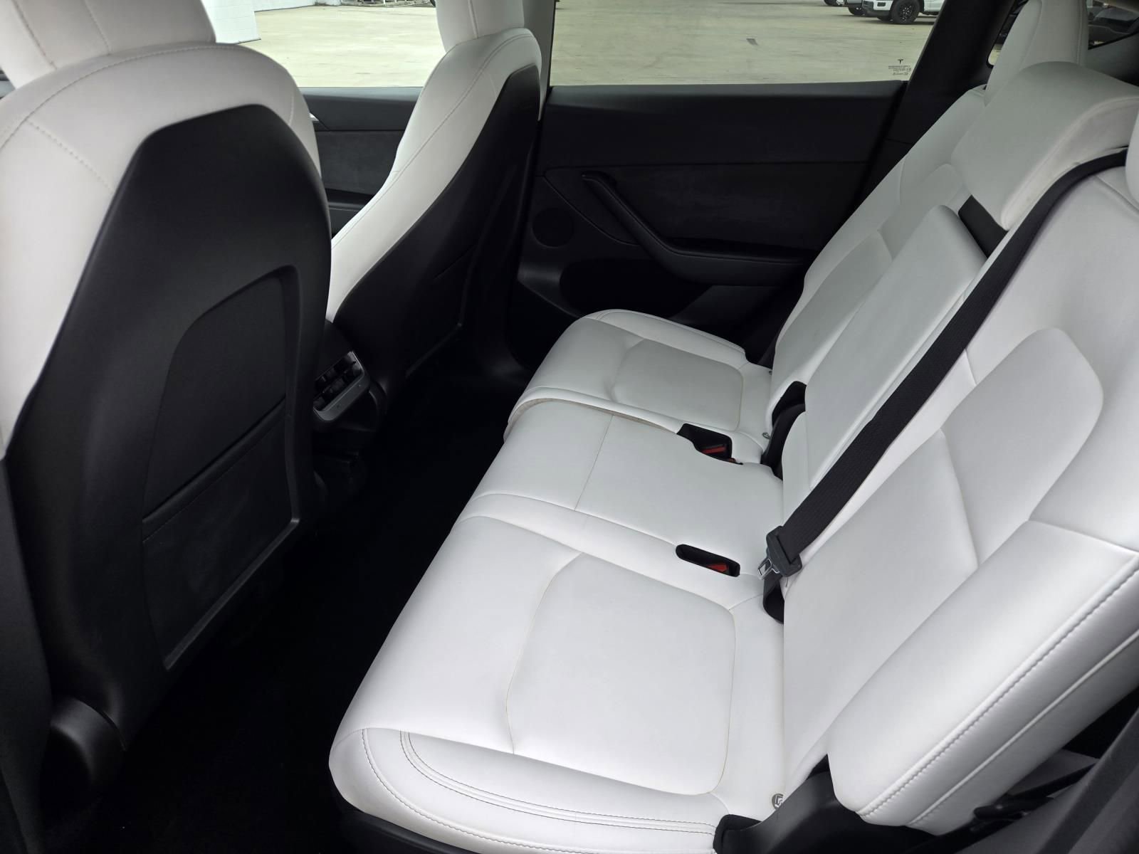 Used 2023 Tesla Model Y Long Range AWD/4WD image 25