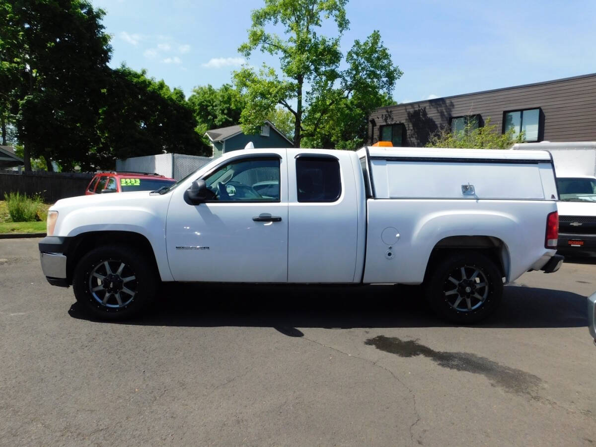Used 2011 GMC Sierra 1500 W/T AWD/4WD image 19