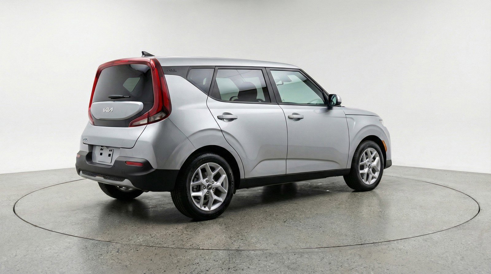 Used 2025 Kia Soul LX w/ LX Technology Package FWD image 9