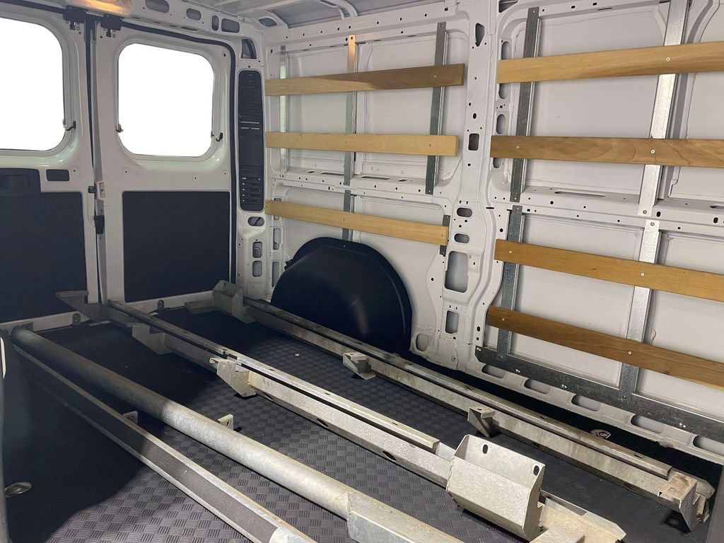 Used 2025 RAM ProMaster 2500 w/ U-Haul Equipment Group FWD image 11