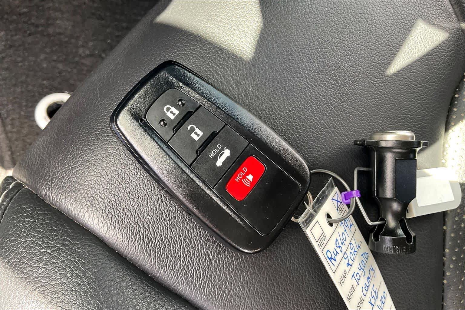 Used 2024 Toyota Camry XSE FWD image 15