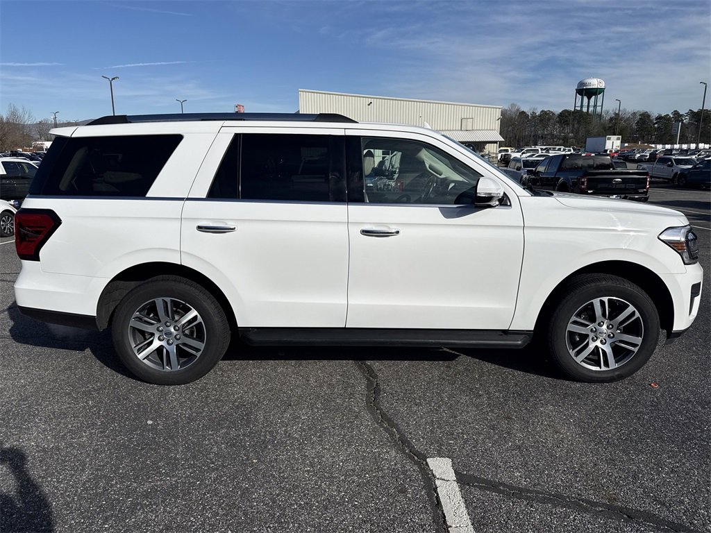 Used 2024 Ford Expedition Limited image 8