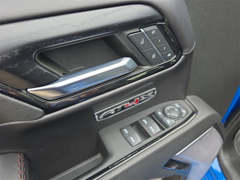 Used 2023 GMC Sierra 1500 AT4X image 28