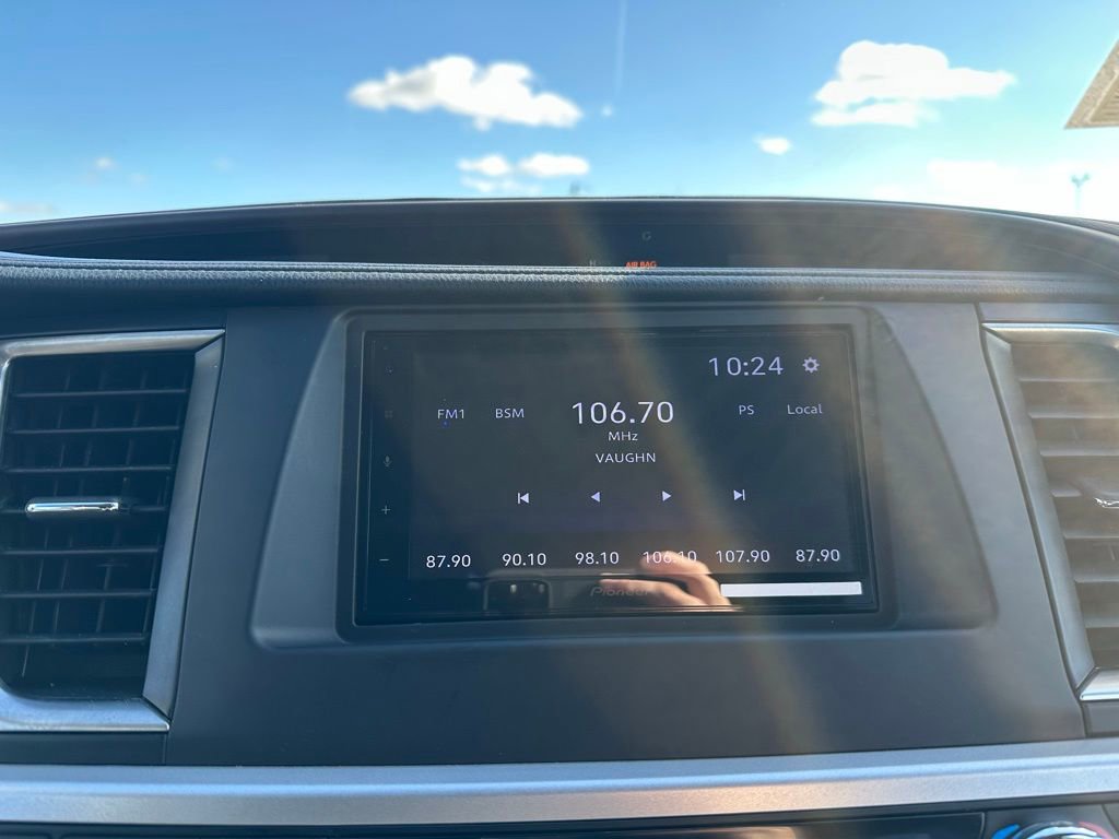 Used 2017 Toyota Highlander Limited image 22