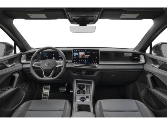 Used 2026 Volkswagen Tiguan SE R-Line AWD/4WD image 7