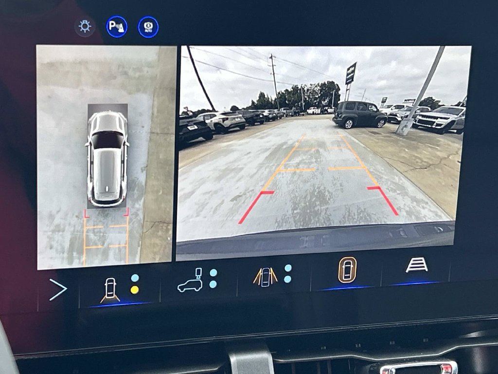 New 2027 Chevrolet Equinox LT w/ Convenience Package II FWD image 15
