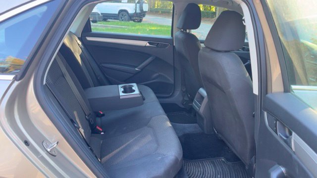 Used 2016 Volkswagen Passat 1.8T S FWD image 13