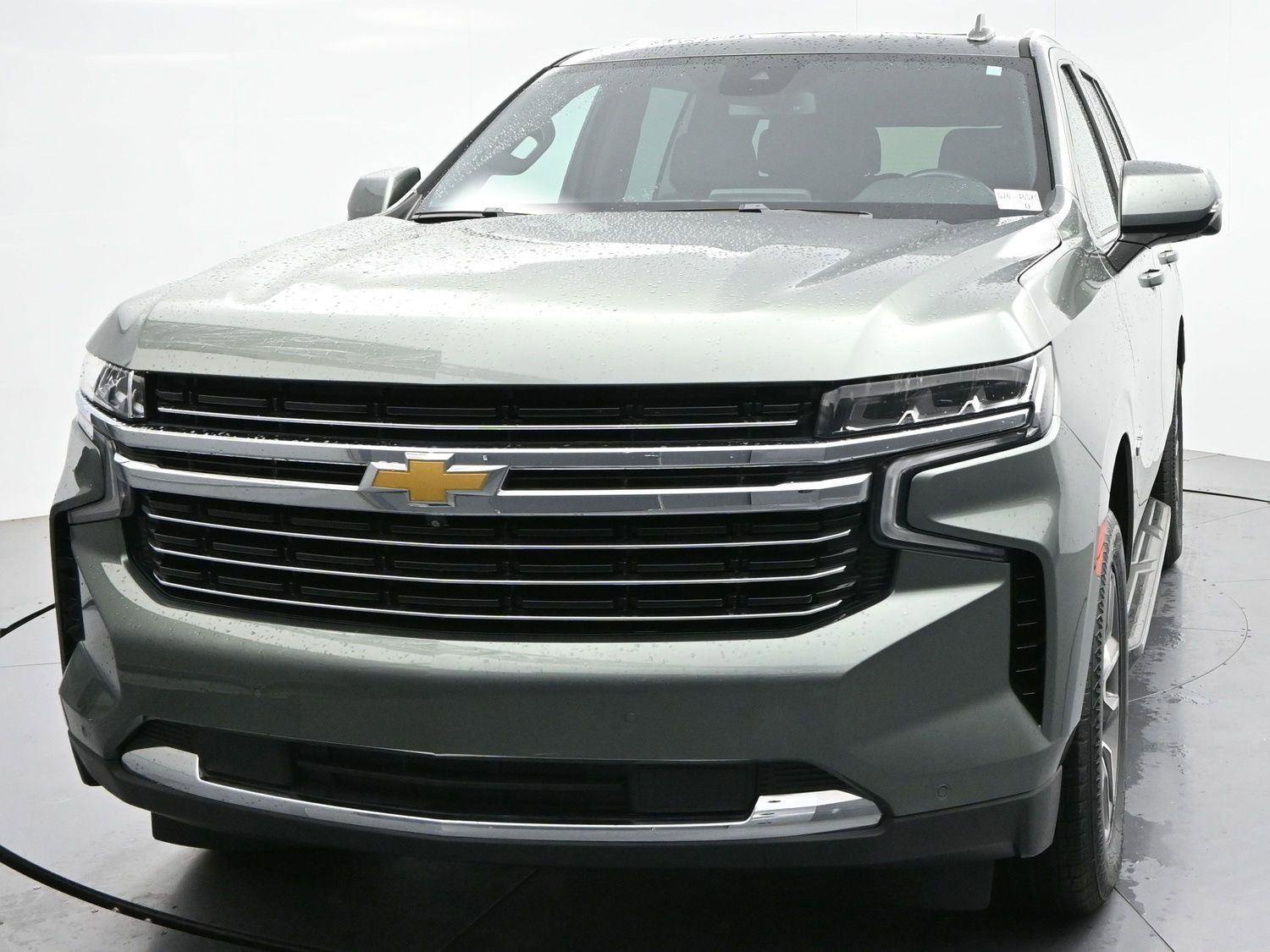 Used 2023 Chevrolet Tahoe LT w/ Luxury Package AWD/4WD image 2