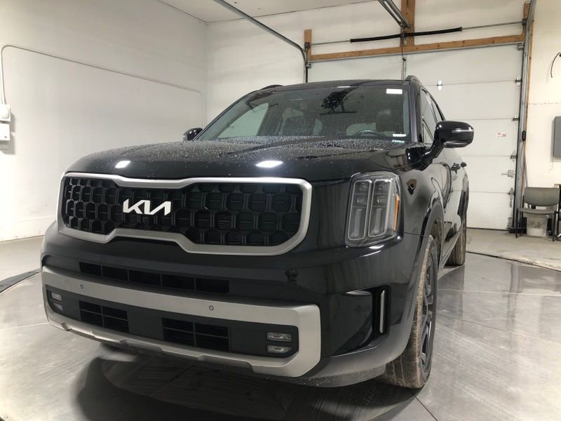 Certified 2023 Kia Telluride SX Prestige X-Line image 3