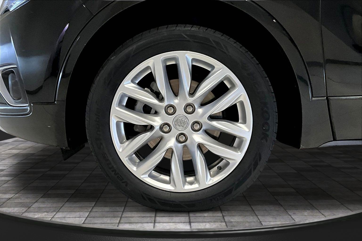 Used 2019 Buick Envision Premium AWD/4WD image 34