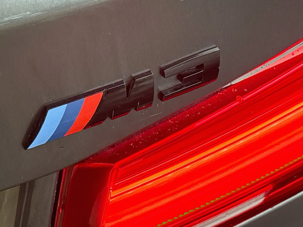 Used 2018 BMW M3 w/ Executive Package RWD image 10