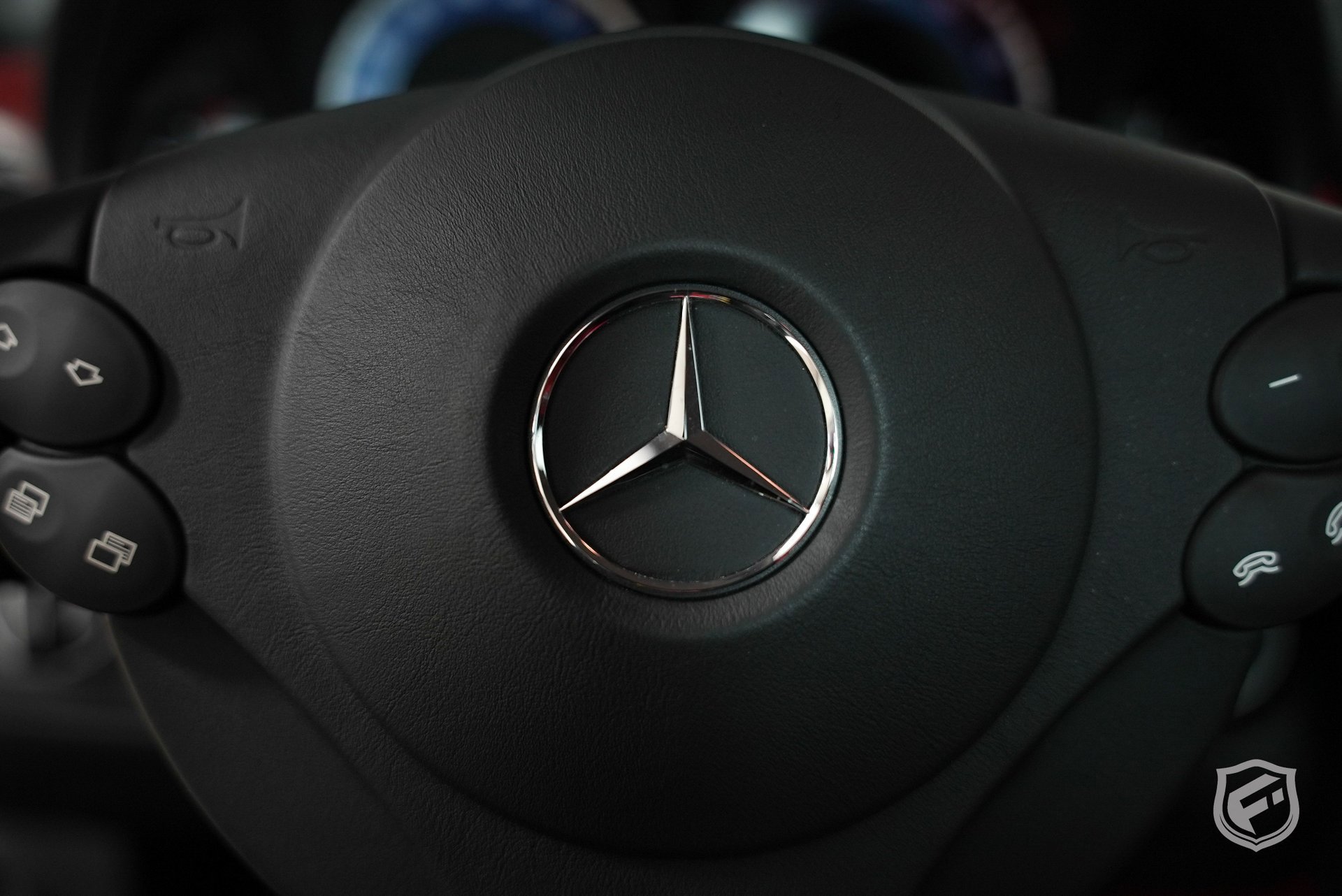 Used 2005 Mercedes-Benz SLR 2dr Cpe 5.5L image 26