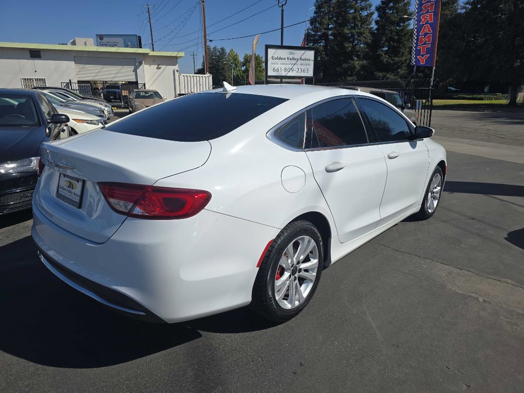 Used 2016 Chrysler 200 Limited w/ Convenience Group image 4