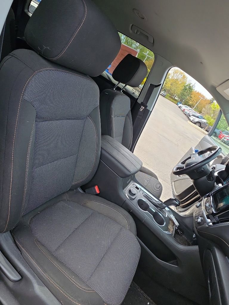 Used 2018 Chevrolet Traverse LT w/ LPO, Black Accent Package AWD/4WD image 28